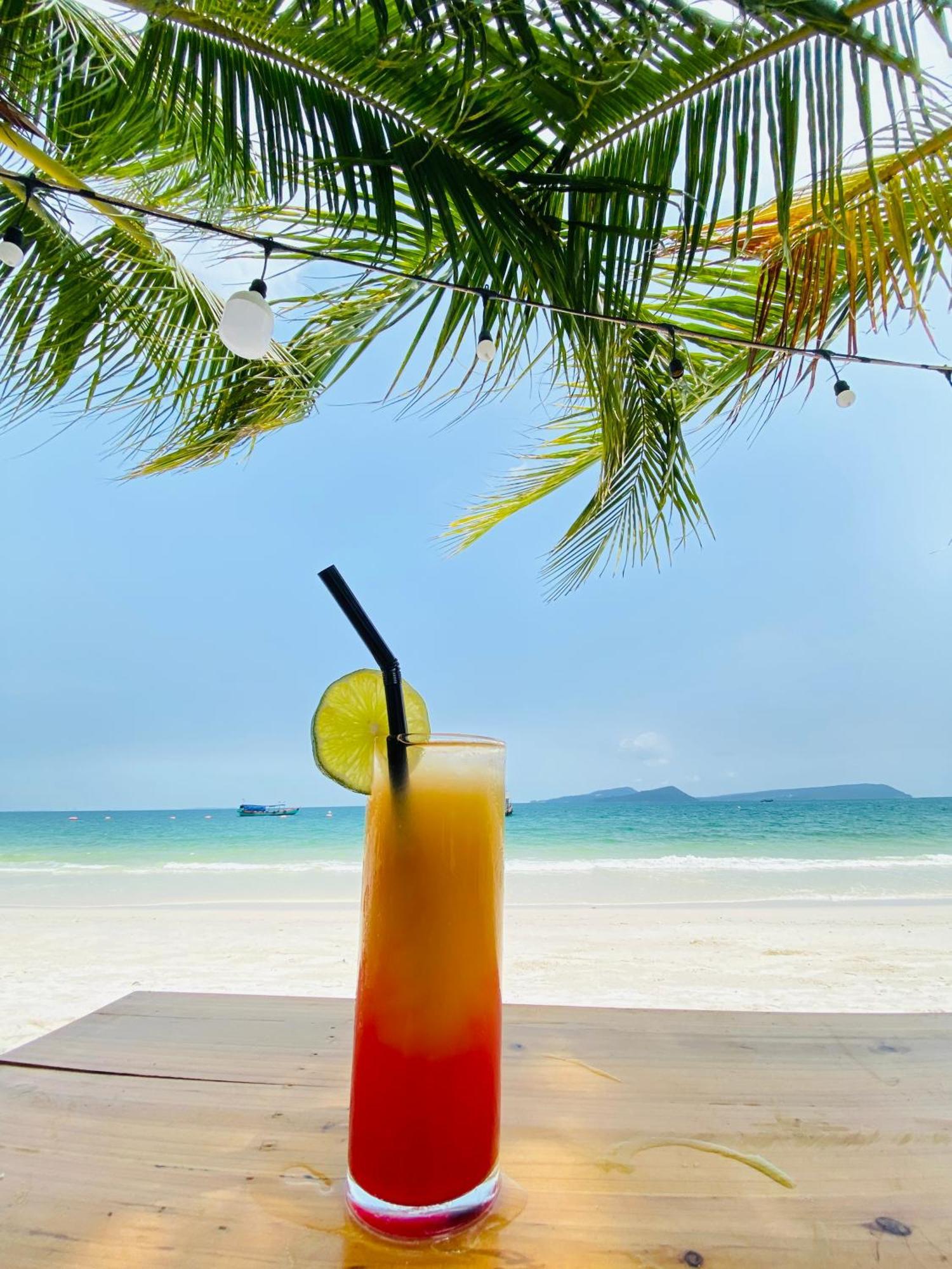 Koh Rong Beach Hostel And Bungalows Kaoh Touch Zewnętrze zdjęcie