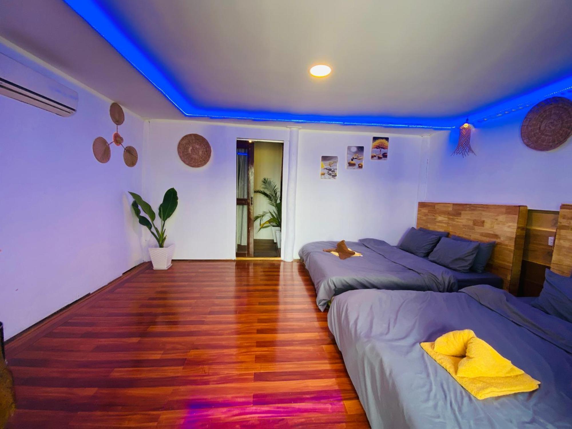 Koh Rong Beach Hostel And Bungalows Kaoh Touch Zewnętrze zdjęcie